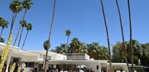 Californie: Une bombe explose devant une clinique