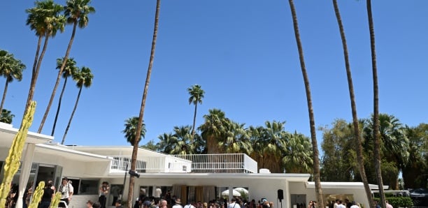 Californie: Une bombe explose devant une clinique