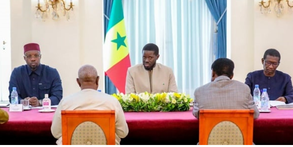 Dialogue politique proposé par le président Diomaye : l’opposition accepte, mais avec réserve