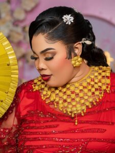 Diodio Glow célèbre le baptême de sa fille avec Bb Binta, Kiné Ndiaye et Sidy Diop
