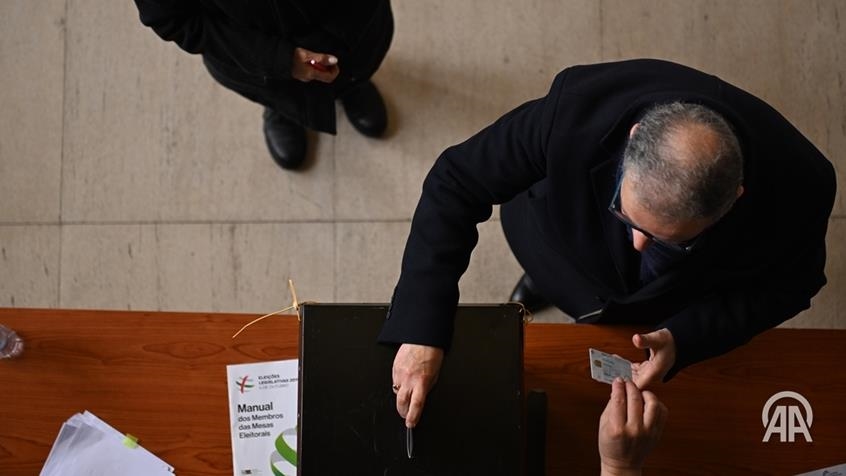 Espagne : L’Alliance démocratique en tête aux élections législatives au Portugal