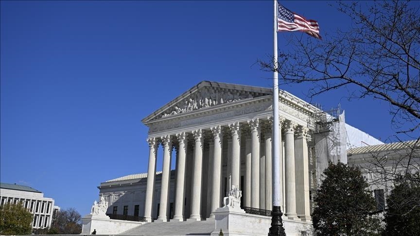 États-Unis : La Cour suprême autorise la révocation d’un statut temporaire pour les migrants