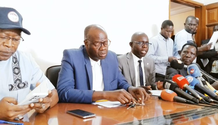 Formation des enseignants : le SAEMSS critique le ministère de l’Éducation