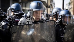 France : Manifestations du 1er mai marquées par des violences à Paris