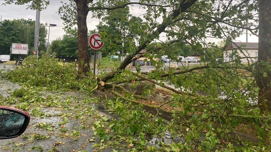France : Un orage de grêle frappe intensément Lyon
