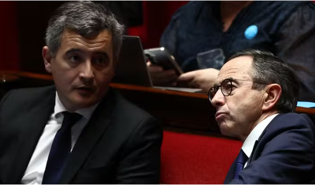 Le Conseil constitutionnel remet en question la loi Darmanin sur l’immigration