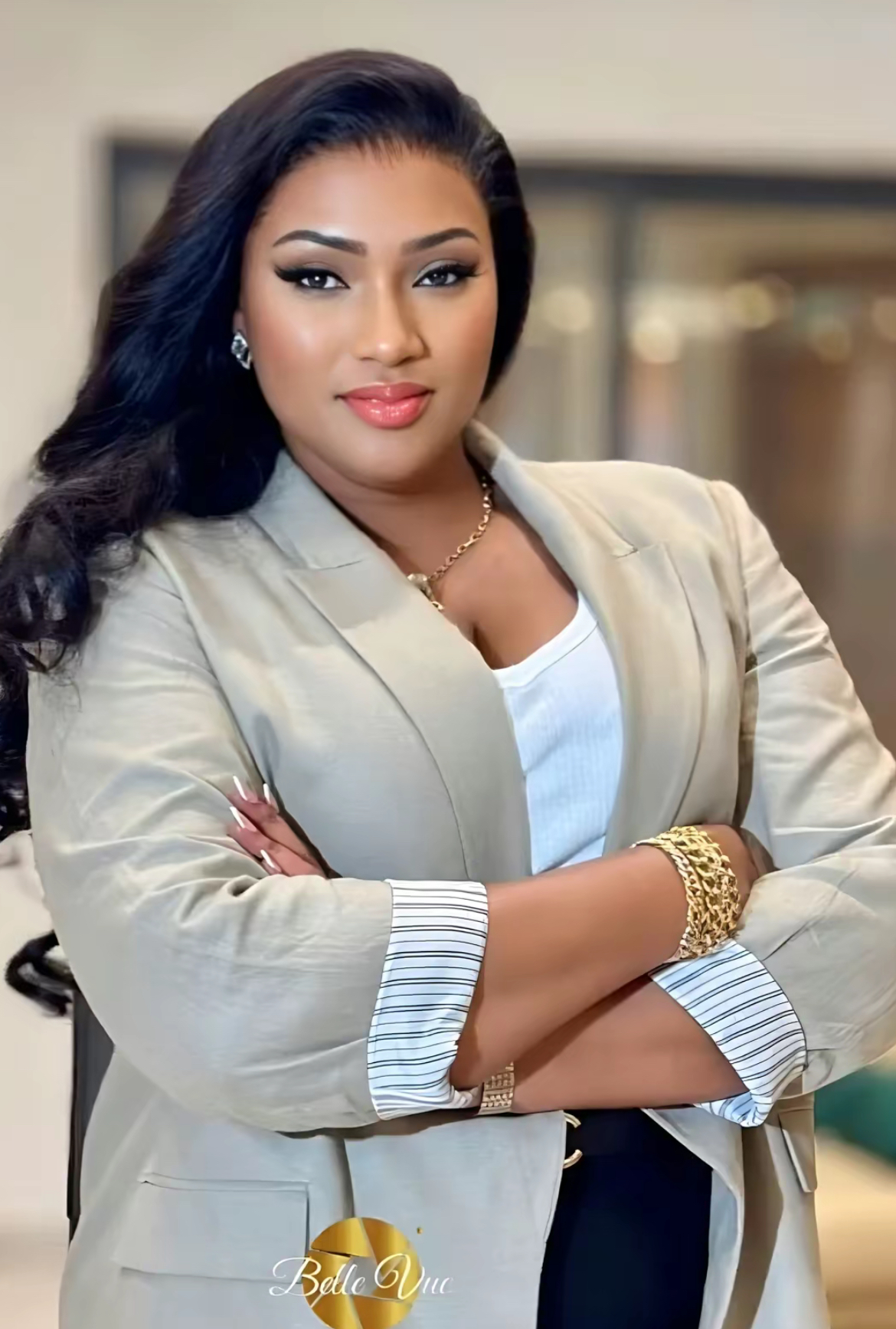 Miss Ndiaye envoûte les réseaux sociaux avec sa transformation spectaculaire