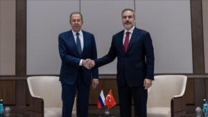 Turquie : Discussions téléphoniques entre Hakan Fidan et Sergei Lavrov sur la paix en Ukraine
