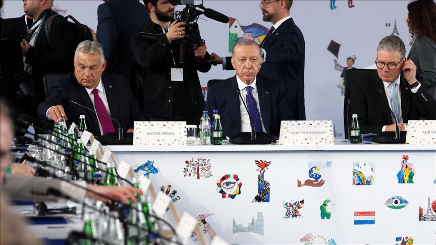 Turquie : Erdoğan appelle l’UE à réviser l’Union douanière et le visa Schengen pour favoriser la mobilité économique