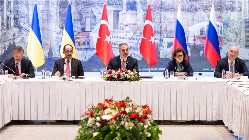 Turquie : Hakan Fidan appelle à une paix rapide entre la Russie et l’Ukraine