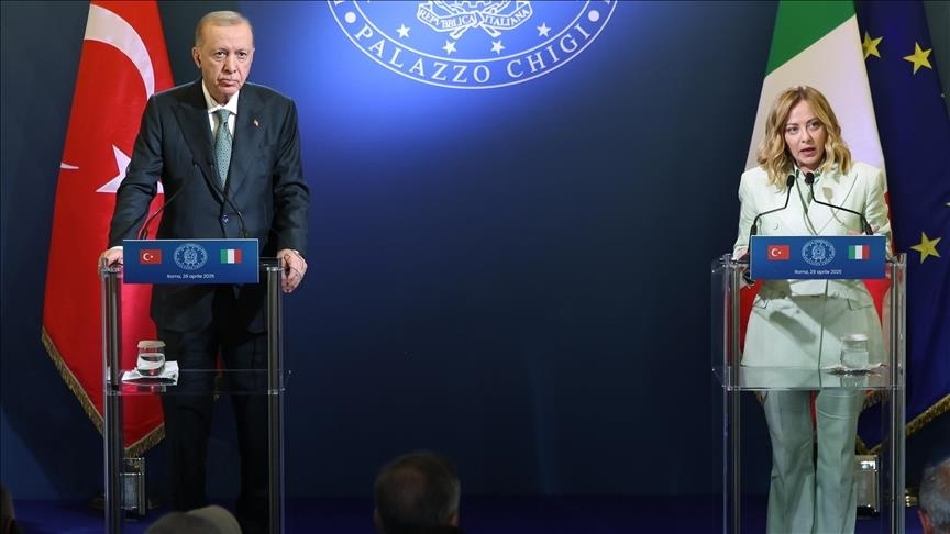 Turquie : Recep Tayyip Erdogan discute avec Giorgia Meloni des tensions internationales