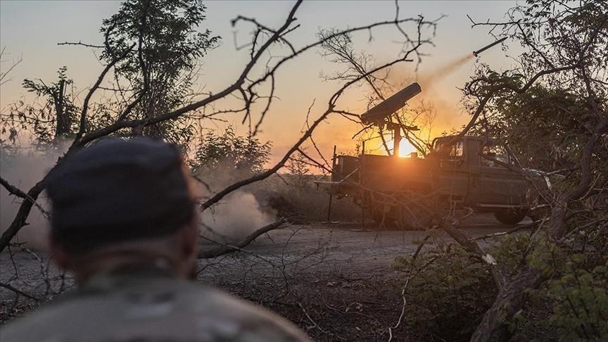 Ukraine : Enquête sur des abus au sein de la brigade « Anne de Kiev »