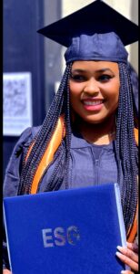 Paris : Guigui Sarr, diplômée d’un MBA en Production Audiovisuelle et Administration Artistique (Photos)