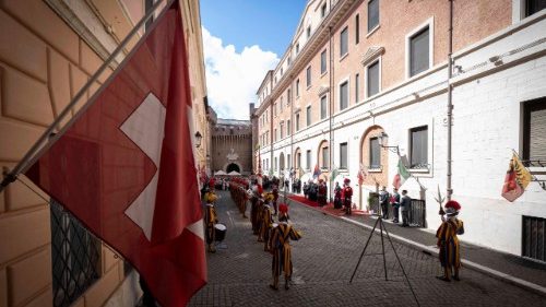 Rome : La Garde suisse «concentrée» pour protéger les cardinaux…