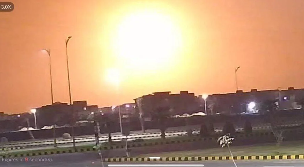 Les premières images du bombardement du Pakistan par l’Inde (vidéo)