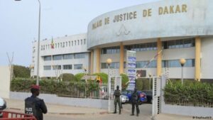 Ordres d’arrestation : le procureur général passe à l’action