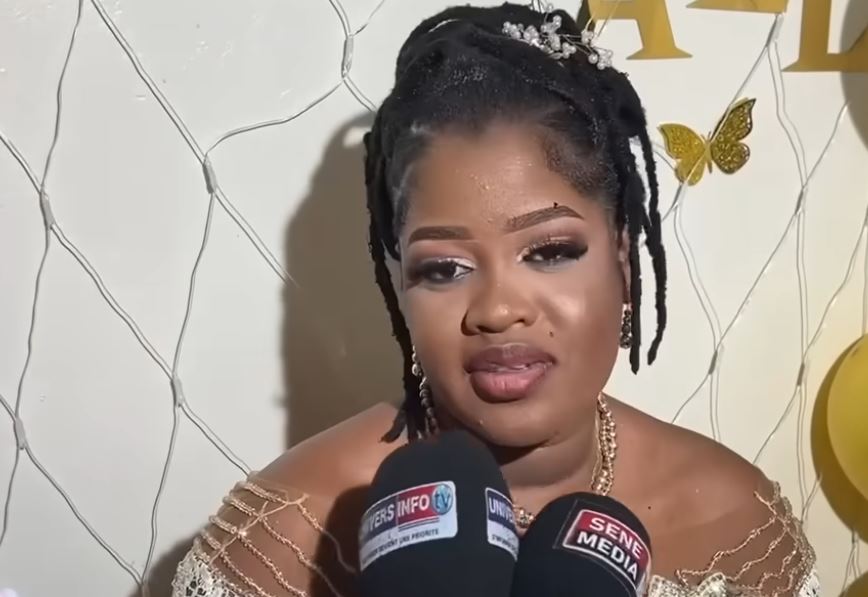 Yaye Fall parle de son mari : « Sama dieukeur mooy boroom diama ak or… » (vidéo)