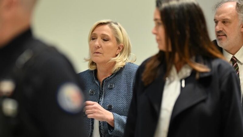 Dissolution de l'Assemblée ? Marine Le Pen appelle le RN à se préparer à une éventuelle élection anticipée : « l'histoire ne repassera pas les plats »