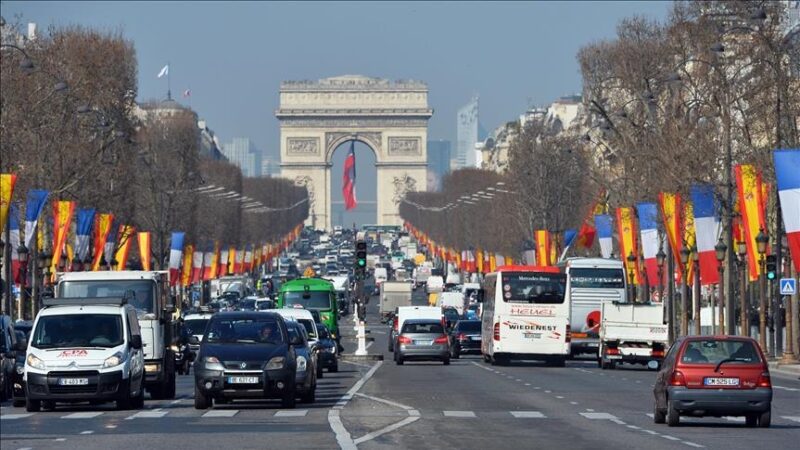 Canicule en Île-de-France : Paris renforce la lutte anti-pollution à l'ozone dès lundi
