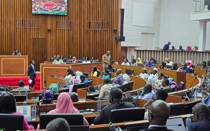 DOB 2026 : Les députés sénégalais appellent à une meilleure allocation des ressources publiques