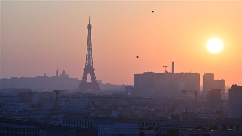 Canicule en France : 16 départements en vigilance rouge, 41°C attendus, selon Météo France