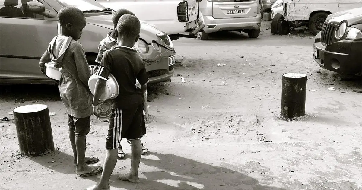 Drame à Mbour: Un chauffeur clando roule sur 3 talibés en plein sommeil et prend la fuite