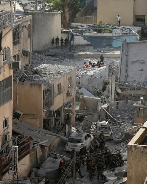 Israël: Fortes explosions entendues à Tel-Aviv et Jérusalem après des tirs de missiles iraniens