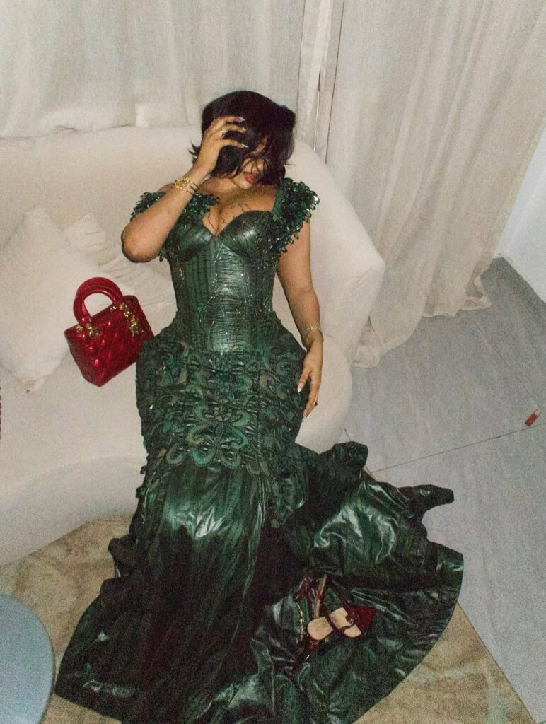 Amy Léa éblouit lors de la fête de Tabaski 2025 avec une tenue spectaculaire