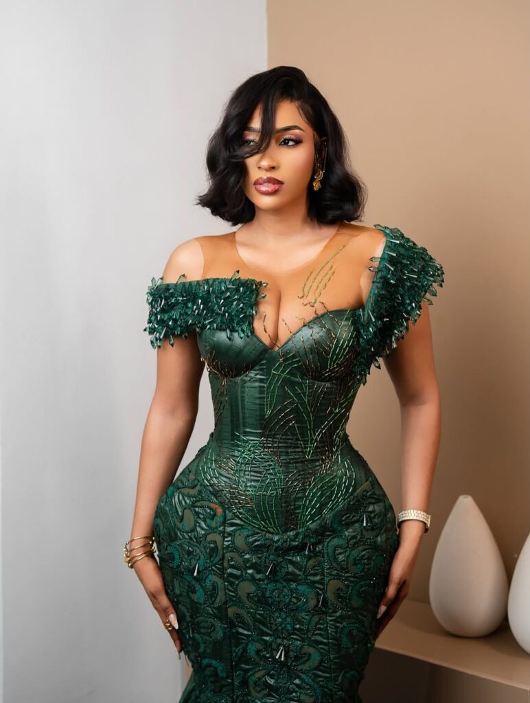 Amy Léa éblouit lors de la fête de Tabaski 2025 avec une tenue spectaculaire
