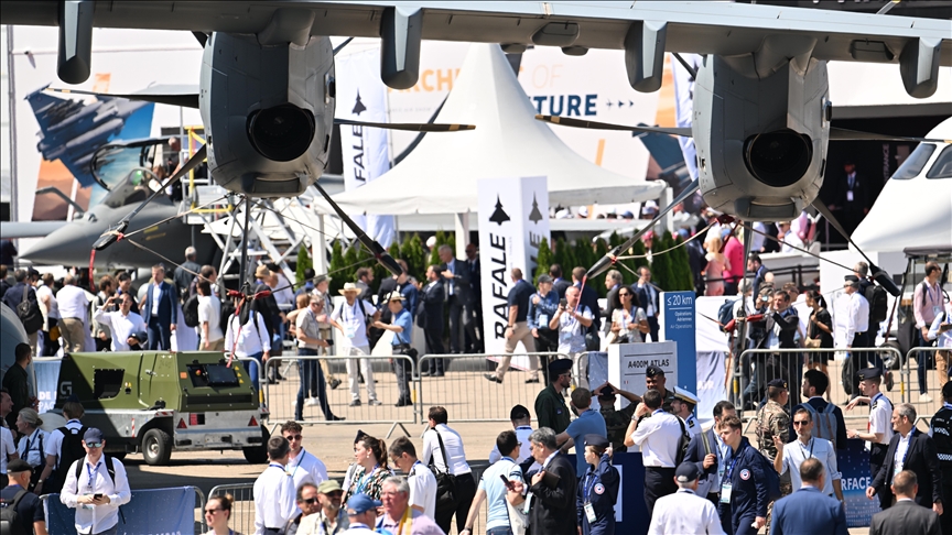 France : Emmanuel Macron inaugure le Salon de l’aéronautique avec un accent sur l’espace