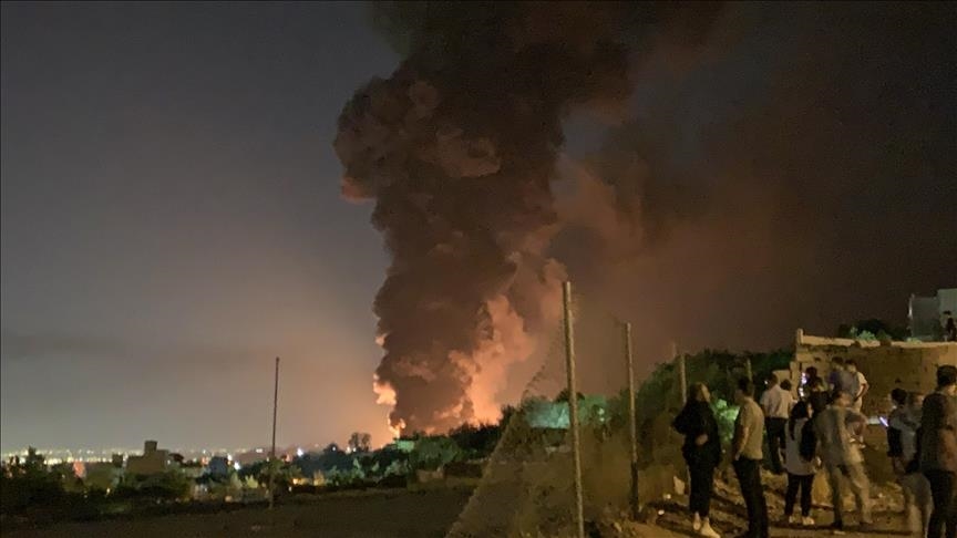 Israël : Évacuation ordonnée près des usines d’armement en Iran en raison de frappes aériennes imminentes