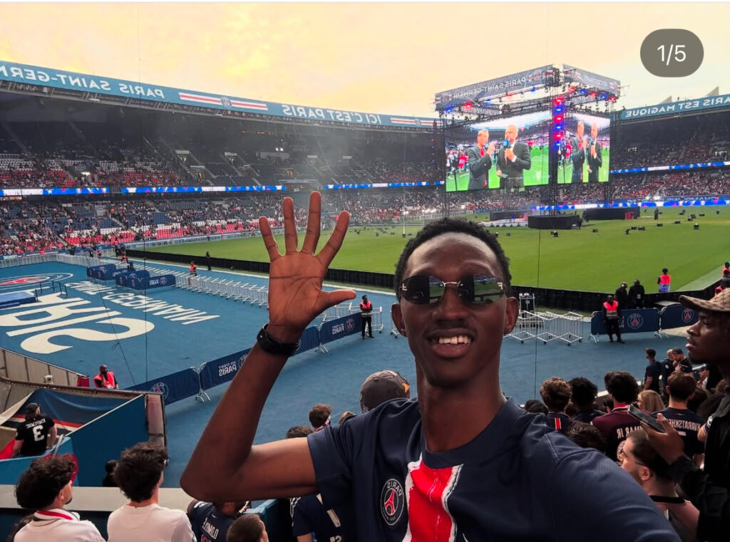 Malaw Pikine présent pour la victoire du PSG au Parc des Princes