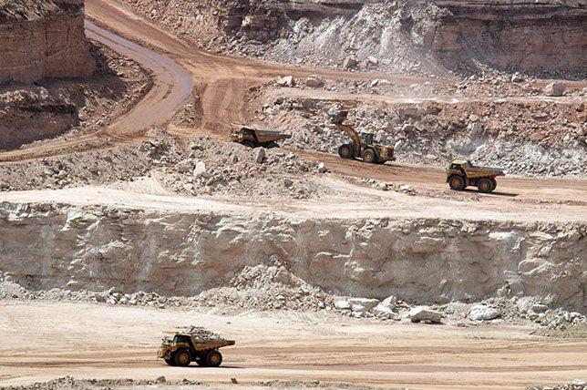 Niger : Nationalisation de la SOMAÏR, conflit avec Orano sur l’uranium.