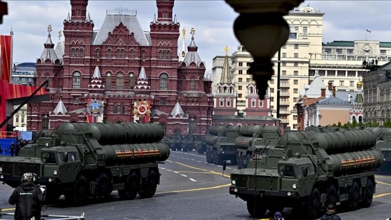 Pologne : la chute de Poutine envisagée dans un contexte de course aux armements