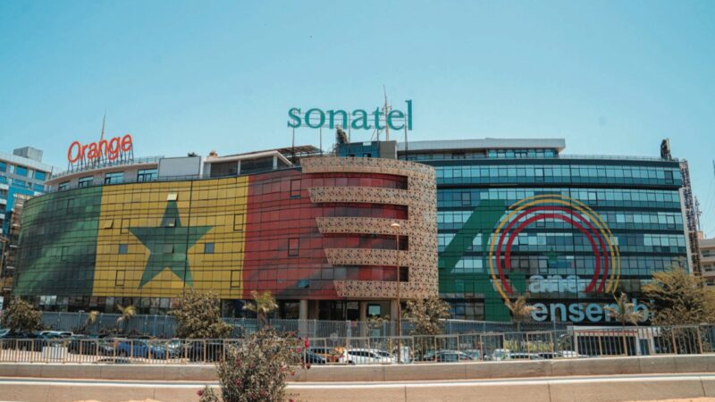 Sonatel : le programme "Projets Village" améliore l'accès aux services essentiels