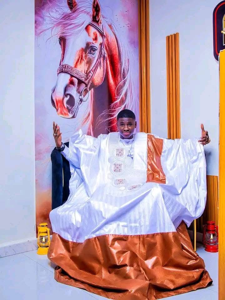 Tabaski 2025 : DJ Kheucha se distingue par un boubou unique