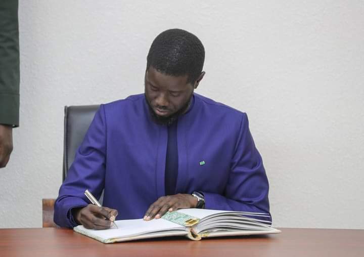 Tabaski 2025 : Le président accorde sa grâce à 1 466 détenus au Sénégal