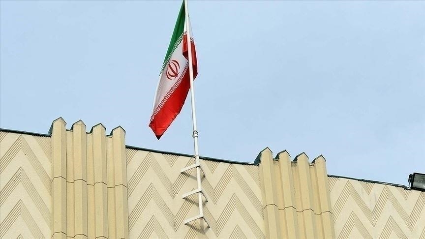 Tensions éducationnelles en Israël et Iran : Fermeture des écoles et report des examens