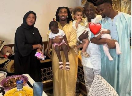 Ferveur et émotion : Le footballeur Adama Traoré partage sa Tabaski en images…