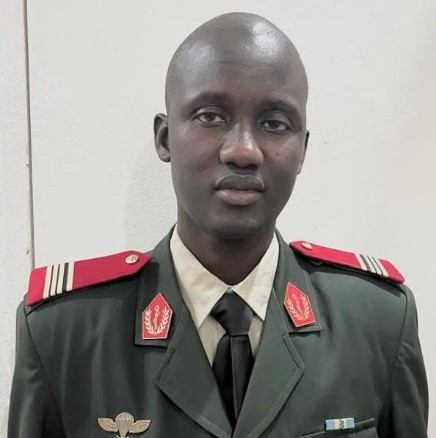 Santé – Travaux sur le VIH: Le médecin-commandant sénégalais Moustapha Diop décroche un prix scientifique à Paris