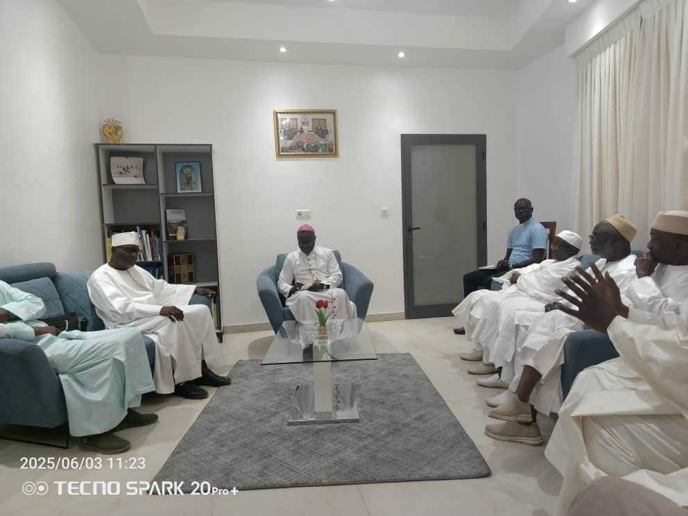 Fraternité religieuse: Imams et Archevêque unis pour la paix au Sénégal