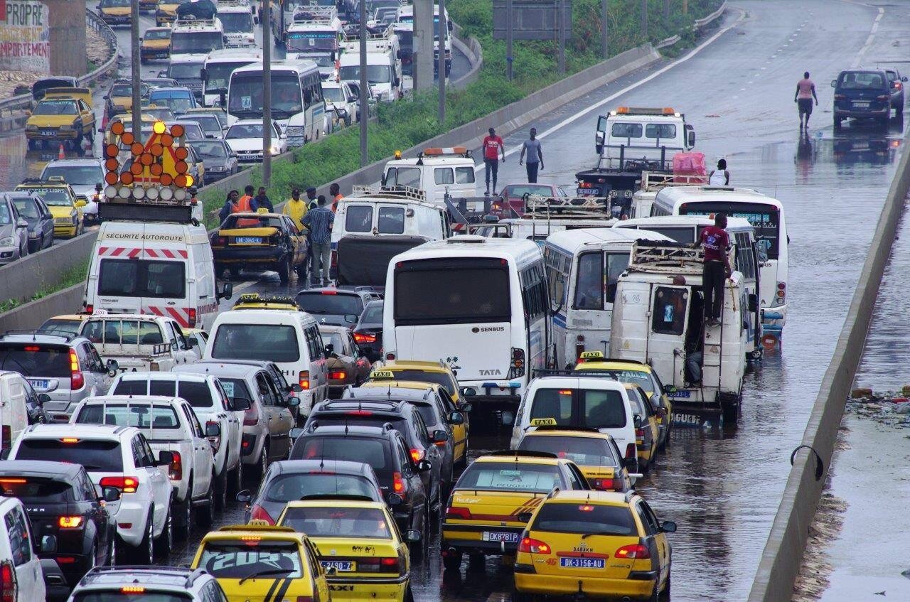 Tabaski 2025: Enorme bouchon entre Keur Mbaye Fall et Rufisque à cause d’un accident sur l’autoroute