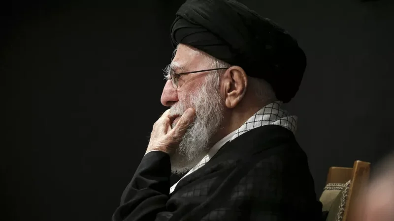 Iran : l'Ayatollah Khamenei fait sa première apparititon depuis la guerre (vidéo)