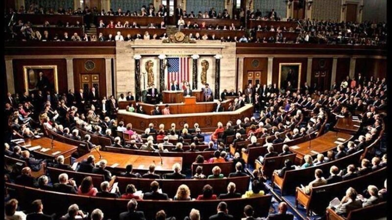 États-Unis : Adoption d'une loi de finances réduisant impôts et dépenses à la Chambre des représentants