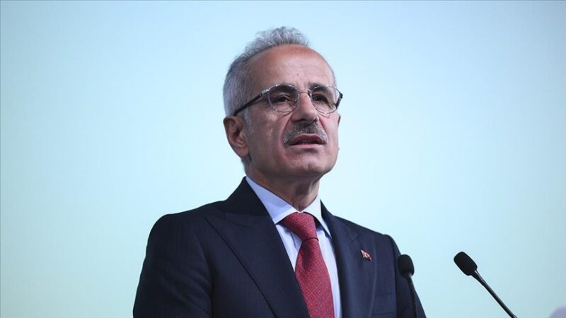 La Türkiye se tourne vers un secteur aérien plus vert avec une nouvelle directive sur le carburant durable