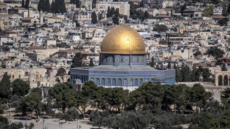 Jérusalem-Est : La Palestine dénonce l’escalade des intrusions de colons israéliens à Al-Aqsa