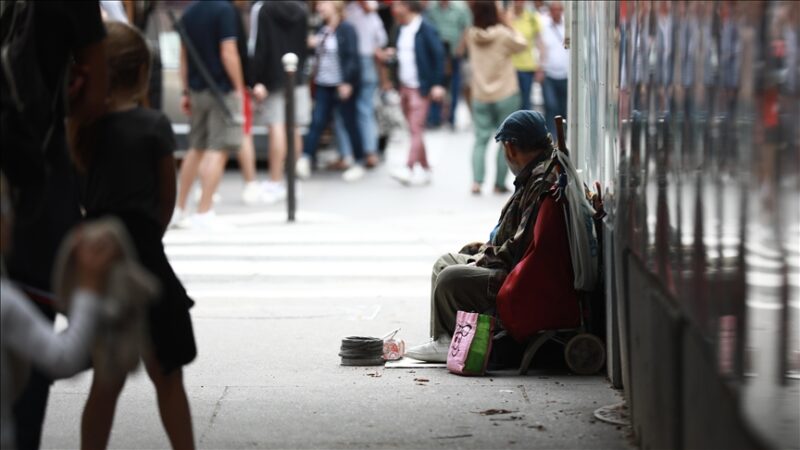 France : La pauvreté atteint un niveau record en 2023, près de 10 millions de personnes touchées