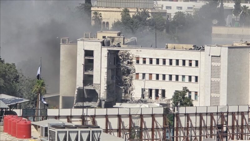 Israël frappe Damas : le quartier général de l'état-major et le palais présidentiel visés