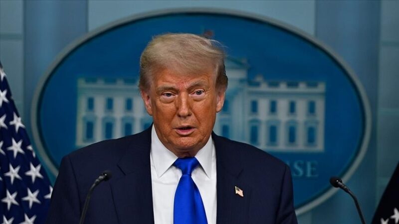 États-Unis : Donald Trump accuse Obama d'avoir "inventé l'arnaque" russe