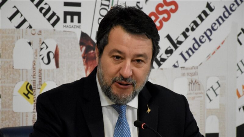 Italie : Matteo Salvini, vice-Premier ministre, critiqué pour un prix reçu